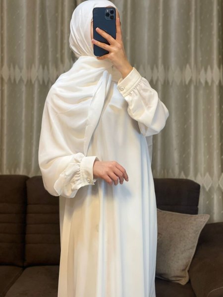 طقم مدينة  للحج والعمرة ( قطعتين ) النقاب اختياري