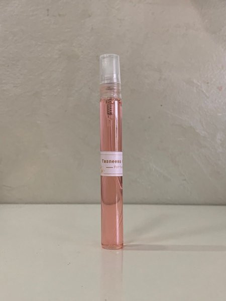 تست عطر أنثوي ناعم ١٠ مل