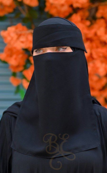 نقاب بدون اسم الصفوة