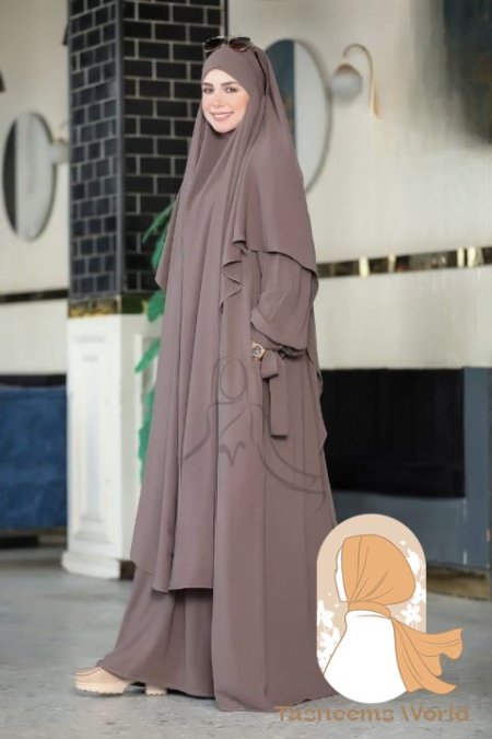 طقم ندى قماش رويال سعودي 4 قطع ( عباي مع جياب + حجاب طويل + نقاب + شريطة حواجب ) بلبس لحد طول 180 سم ووزن 100 كيلو