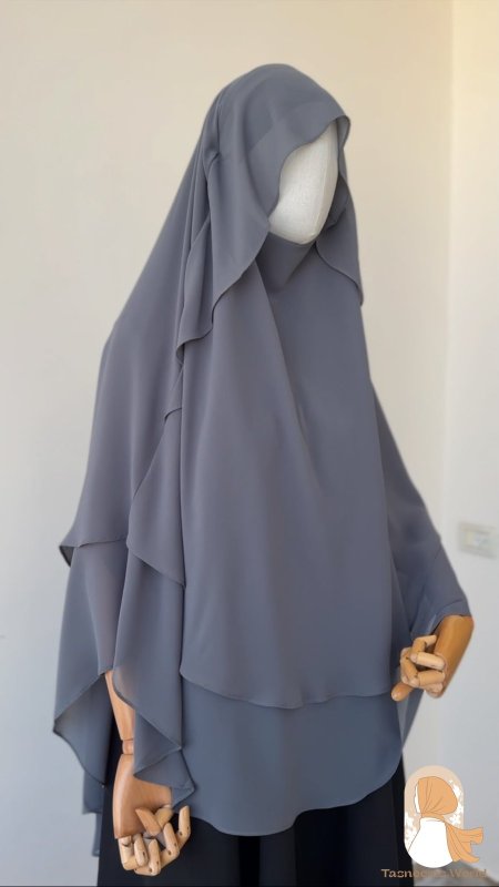 رمادي غامق