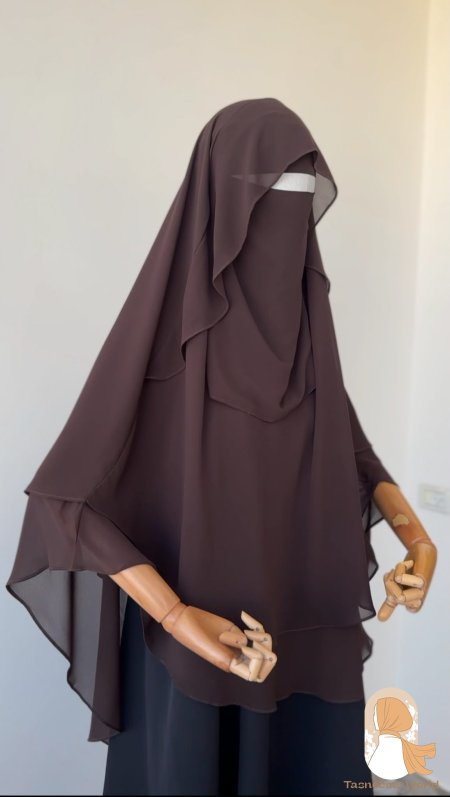 بني غامق